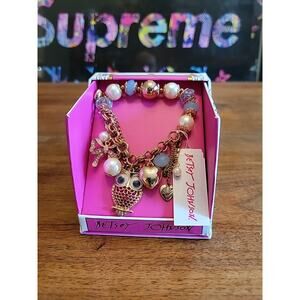 New Betsey Johnson Gold Tone Charms Beads Owl Bow Hearts Stretch Bracelet
